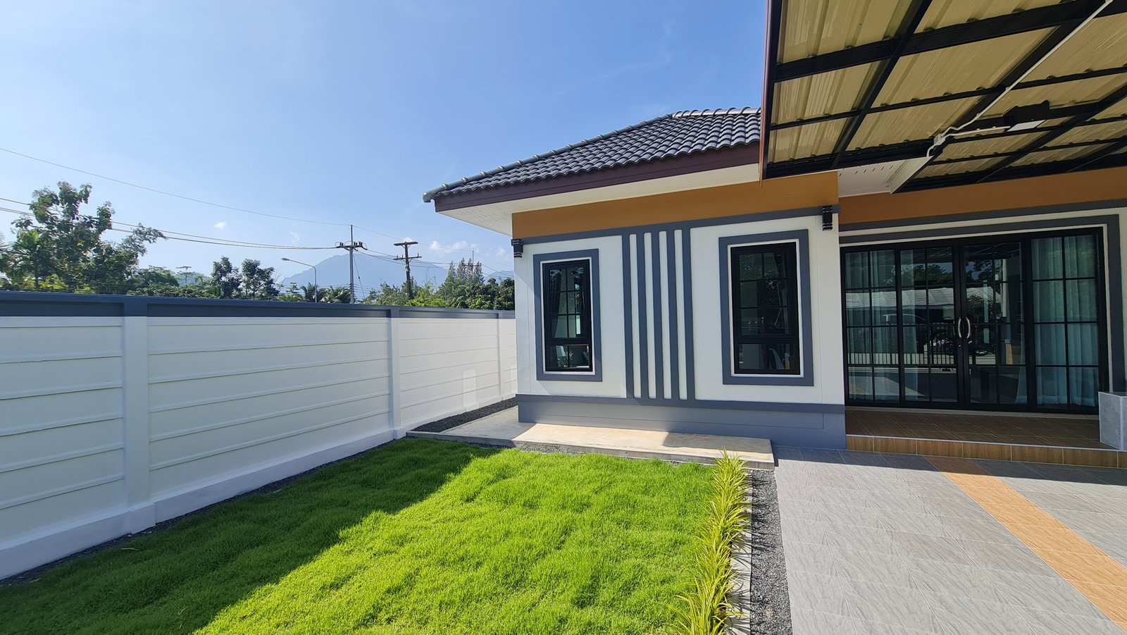 A1.0 หน้าบ้าน สนามหญ้า Chanita Home บ้านเดี่ยวชั้นเดียว โครงการ บ้านชนิตา ปะตง สอยดาว จันทบุรี หน้าบ้